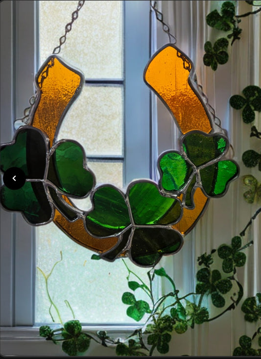 Horseshoe with Shamrocks